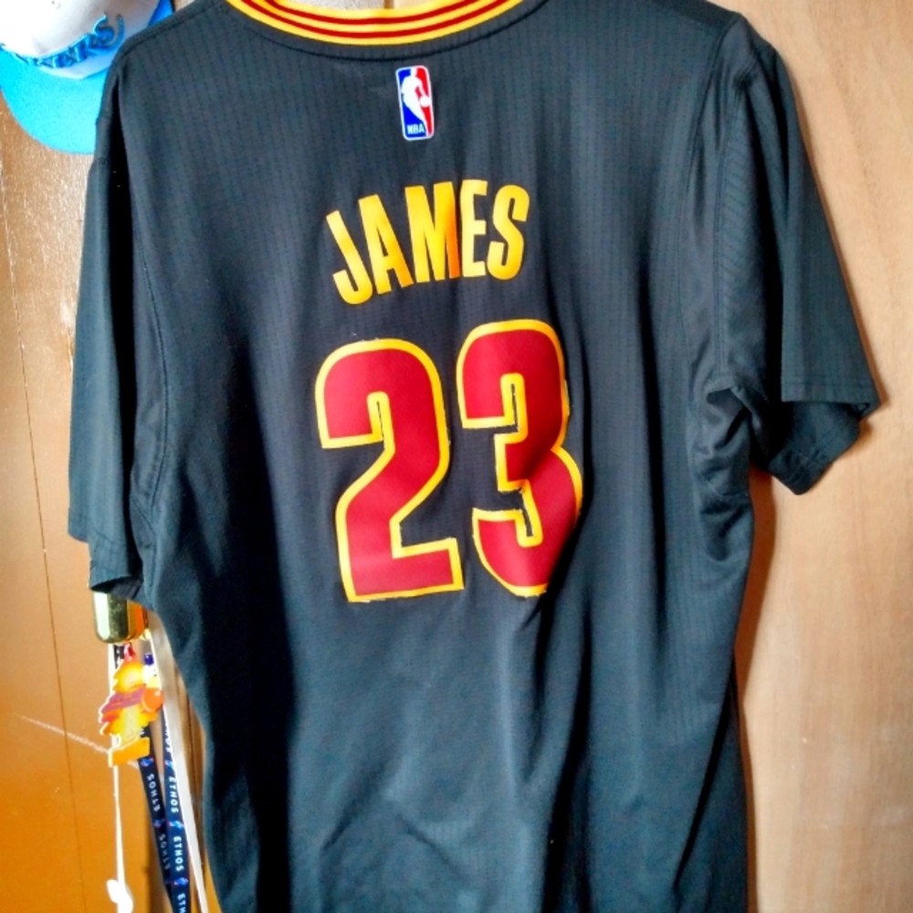 Adidas Lebron James cavs jersey